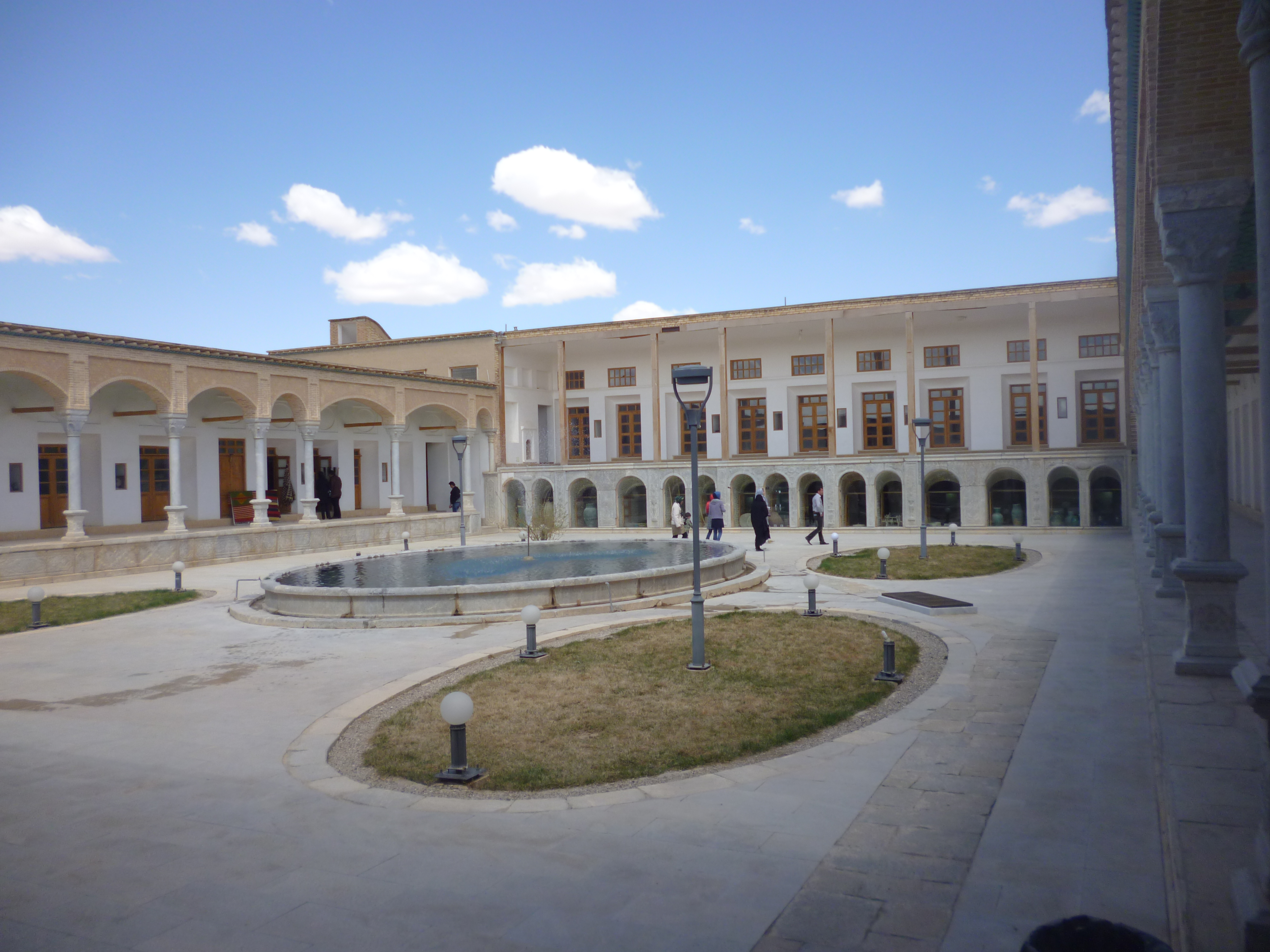رسانه پست